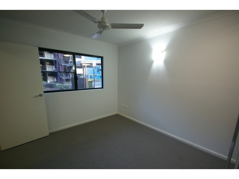 1b/174 Forrest Parade, Rosebery NT 0832