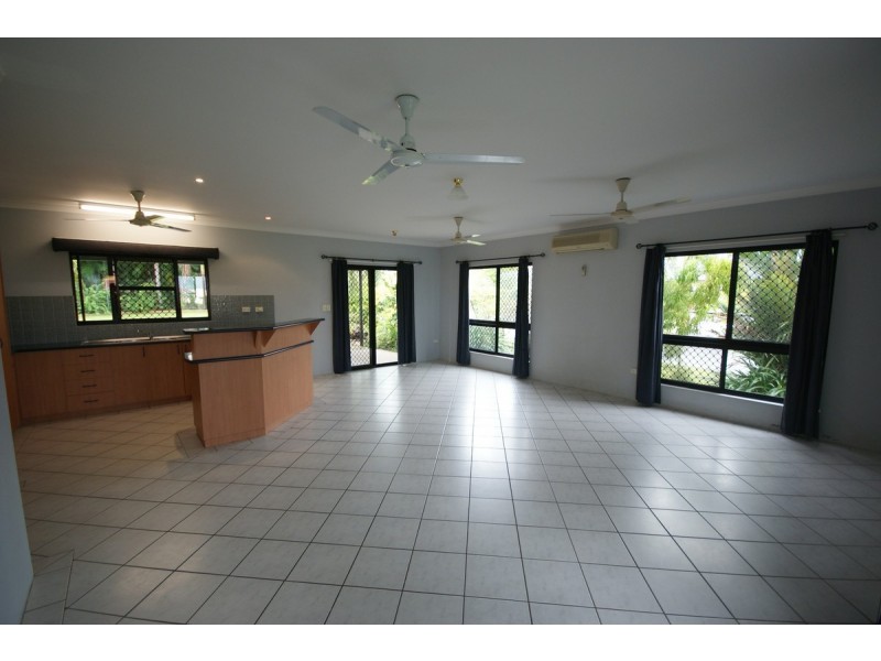 2 Scanlan Court, Farrar NT 0830