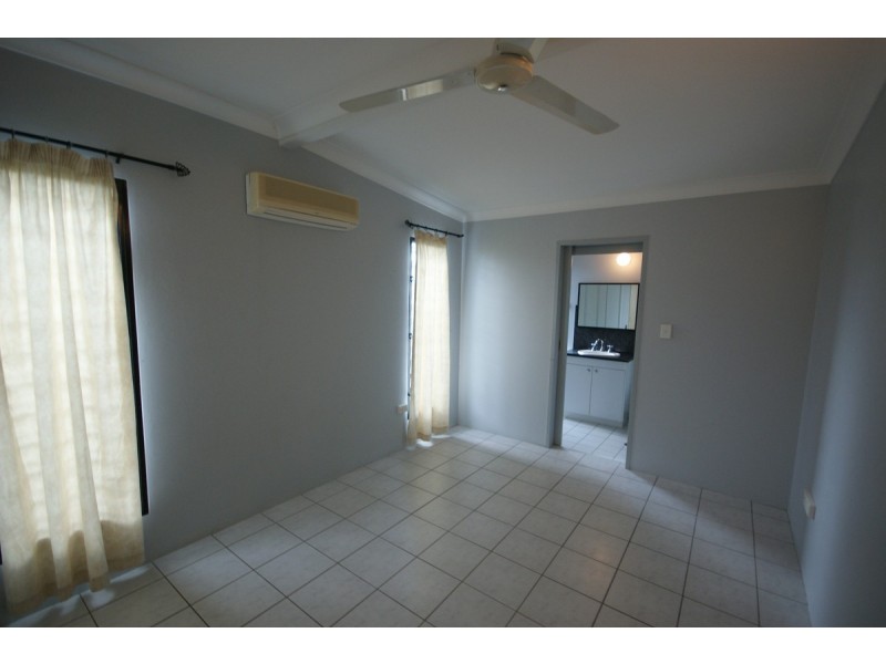 2 Scanlan Court, Farrar NT 0830