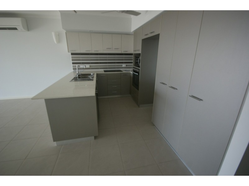 11E/174 Forrest Parade, Rosebery NT 0832