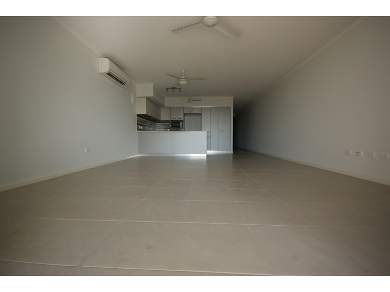 11E/174 Forrest Parade, Rosebery NT 0832