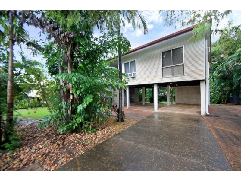 18 Raffles Road, Gray NT 0830
