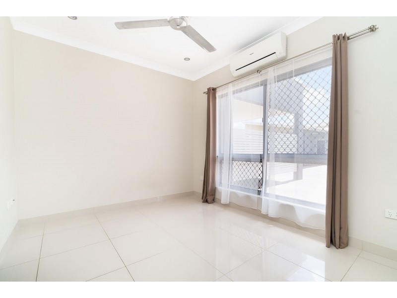 5/8 Guider Court, Johnston NT 0832