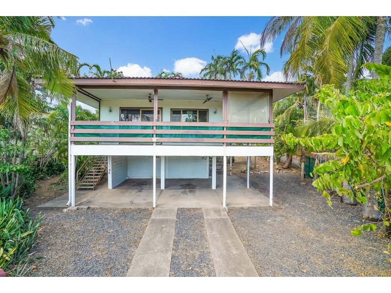 12 Lakeside Drive, Alawa NT 0810