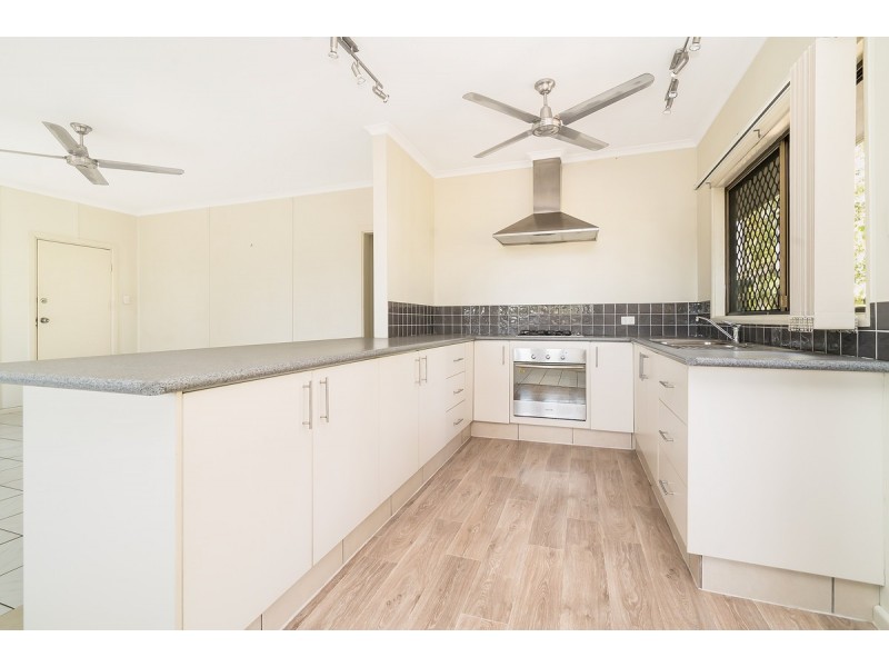 12 Lakeside Drive, Alawa NT 0810