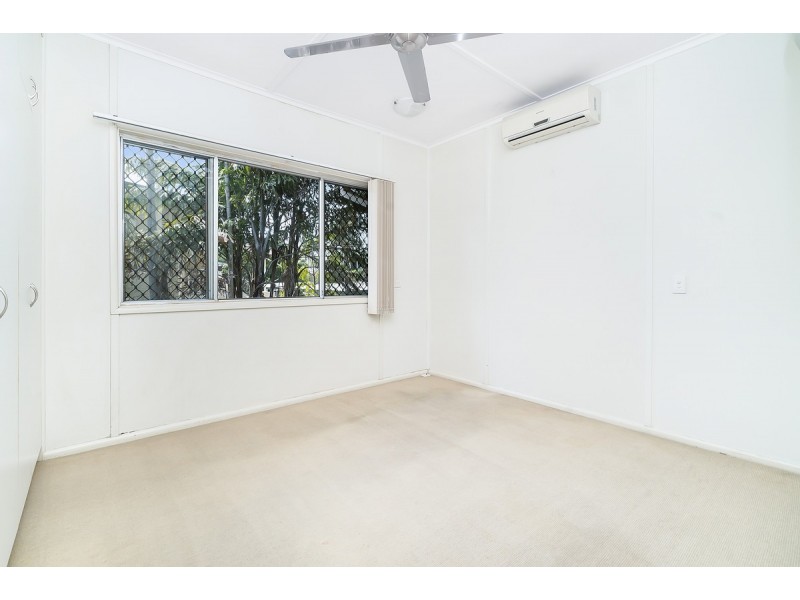 12 Lakeside Drive, Alawa NT 0810