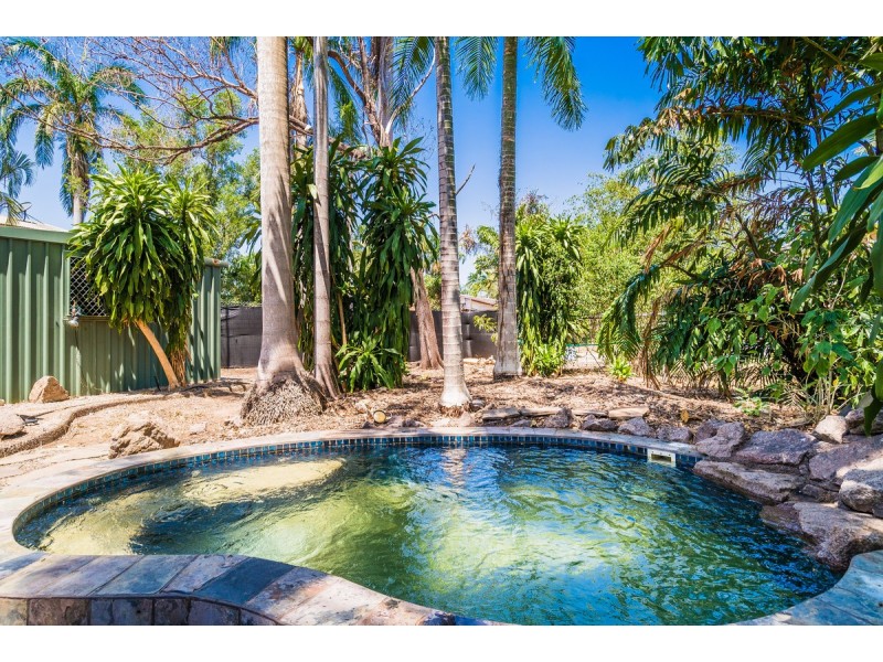 33 Eaton Place, Karama NT 0812