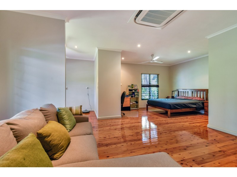 196 Woodcote Crescent, Girraween NT 0836