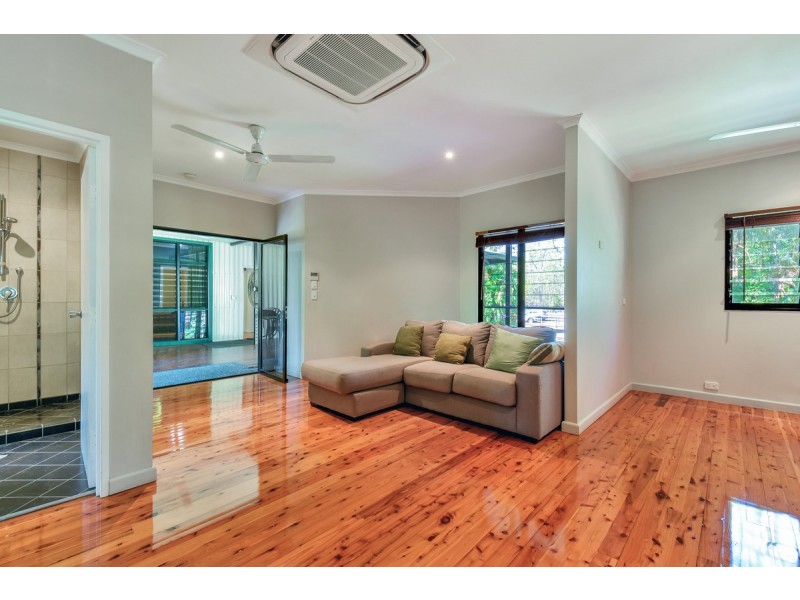 196 Woodcote Crescent, Girraween NT 0836