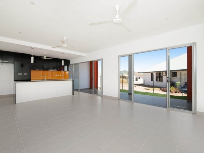 3/8 Angel Road, Johnston NT 0832
