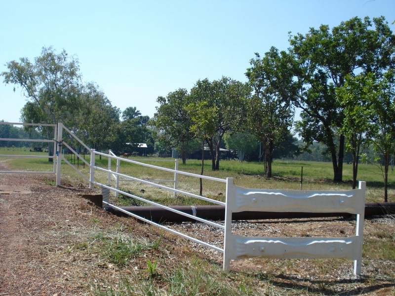 6 McHenry Road, Acacia Hills NT 0822