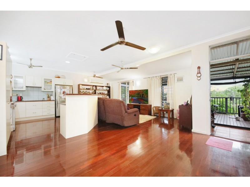 12 Radge Court, Malak NT 0812