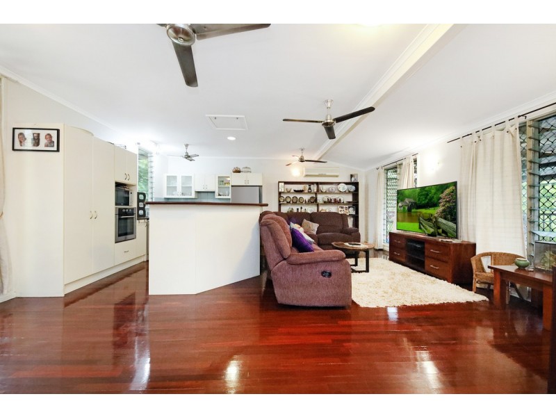 12 Radge Court, Malak NT 0812