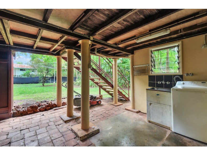 8 Naranga Street, Batchelor NT 0845