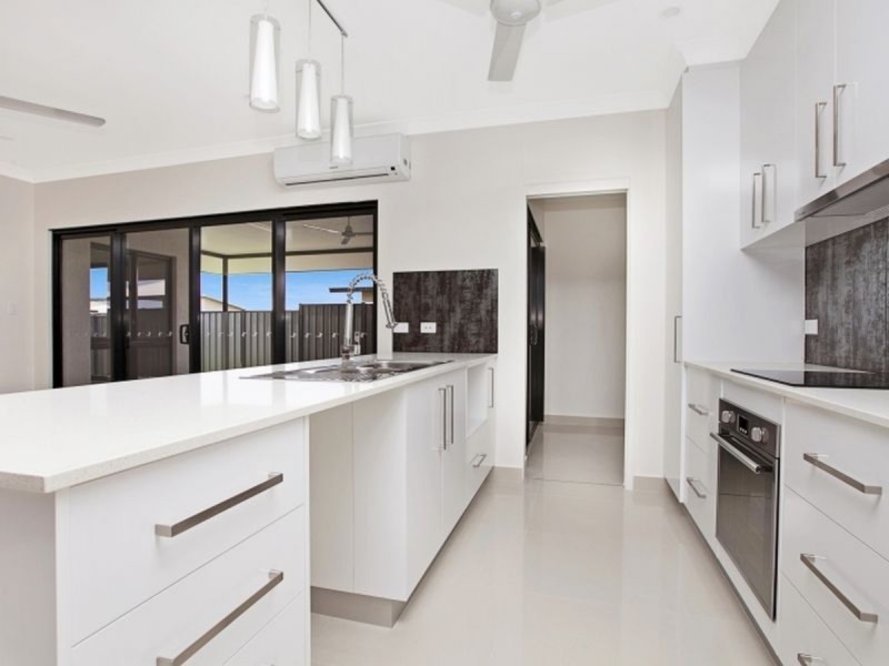 2/11 McGrath Street, Bellamack NT 0832