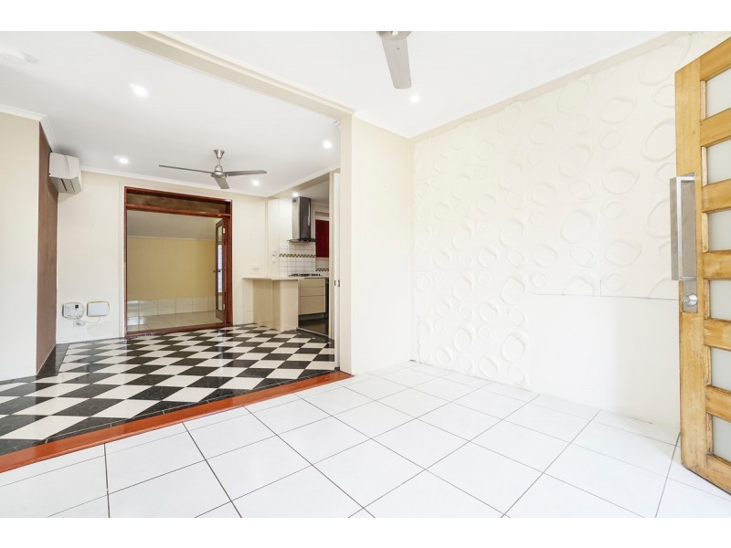 4 Samson Court, Malak NT 0812