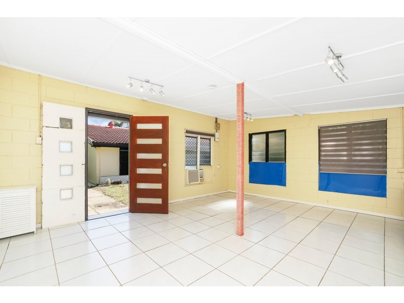 4 Samson Court, Malak NT 0812