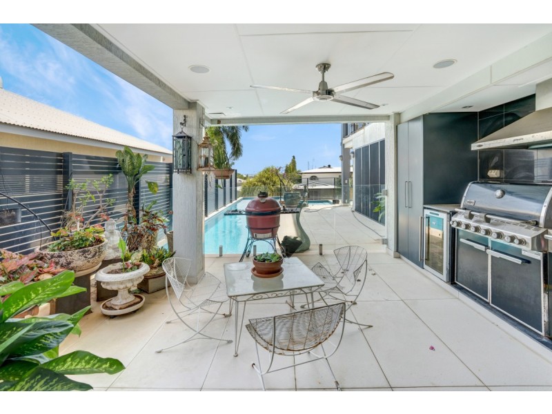 15 Cullen Bay Crescent, Larrakeyah NT 0820