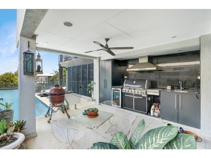 15 Cullen Bay Crescent, Larrakeyah NT 0820