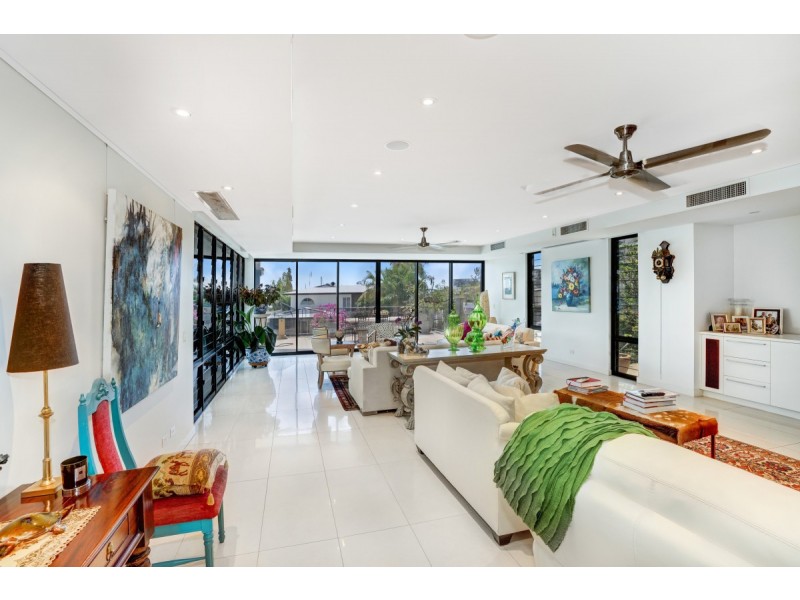 15 Cullen Bay Crescent, Larrakeyah NT 0820