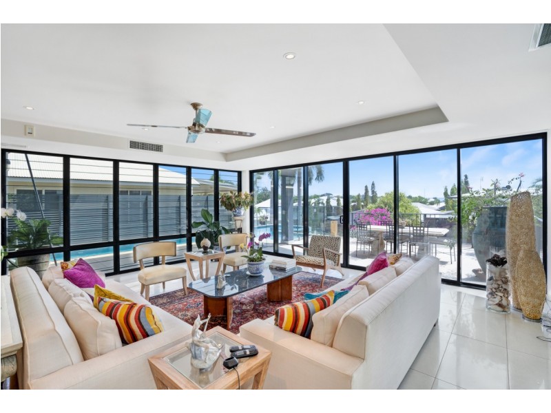 15 Cullen Bay Crescent, Larrakeyah NT 0820