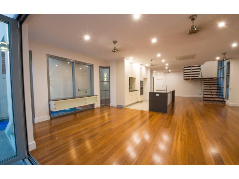 1/6 schultze Street, Larrakeyah NT 0820