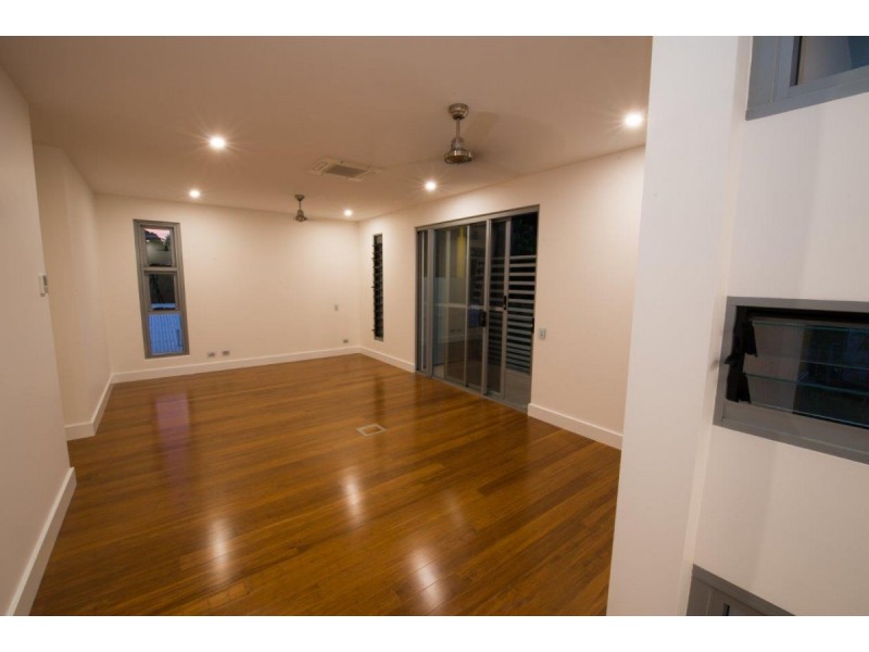 1/6 schultze Street, Larrakeyah NT 0820