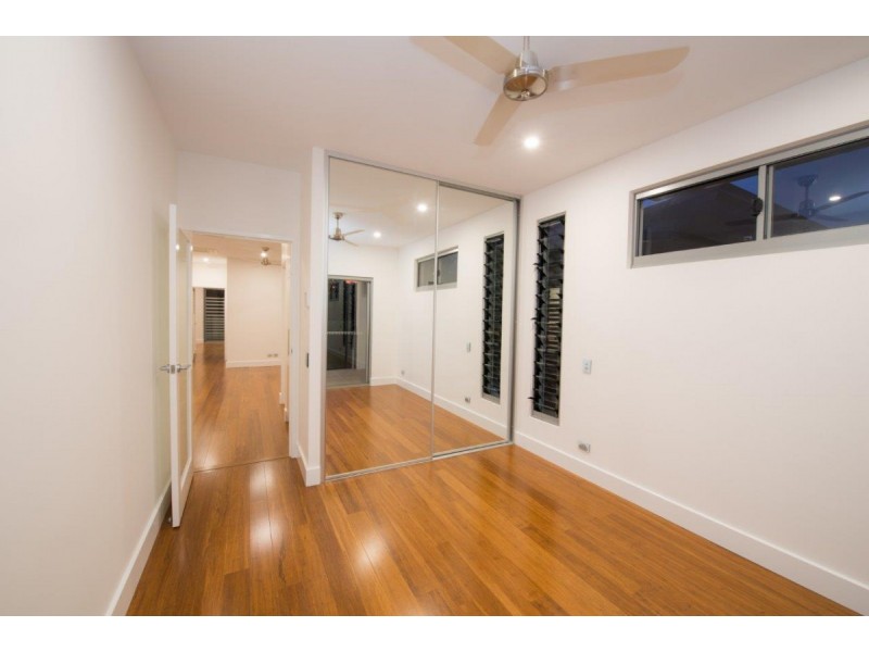 1/6 schultze Street, Larrakeyah NT 0820