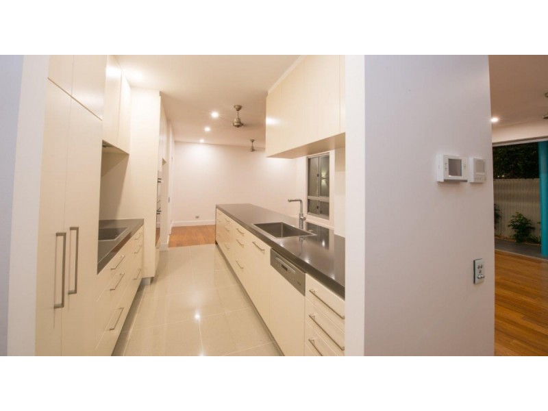 2/6 Schultze Street, Larrakeyah NT 0820