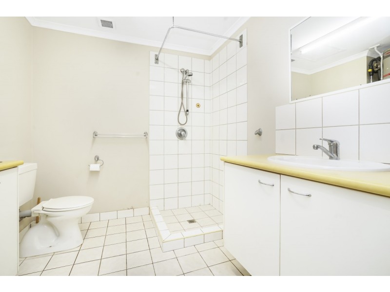 4/4A Bishop Street, Woolner NT 0820