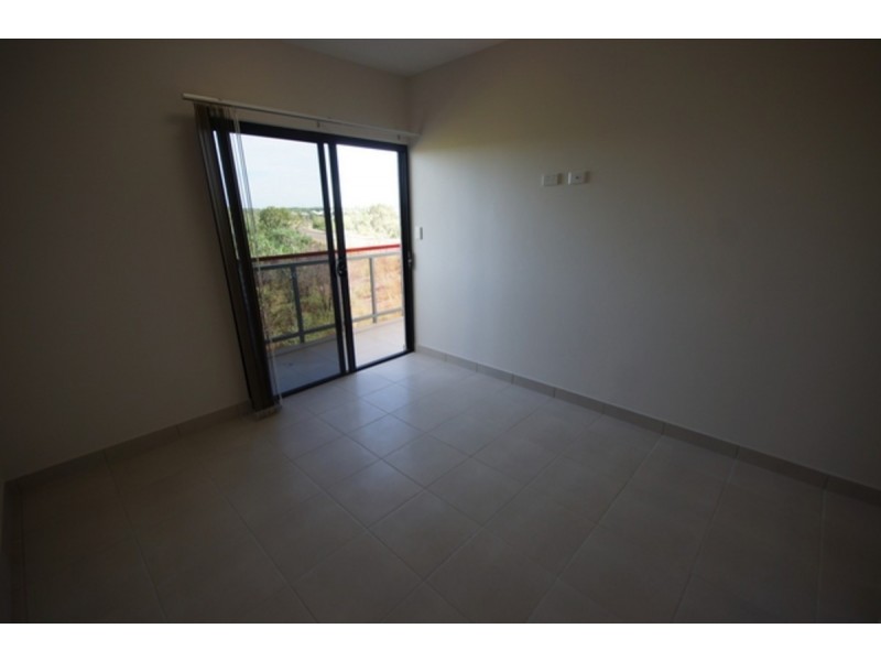 2203/2 Brisbane Crescent, Johnston NT 0832