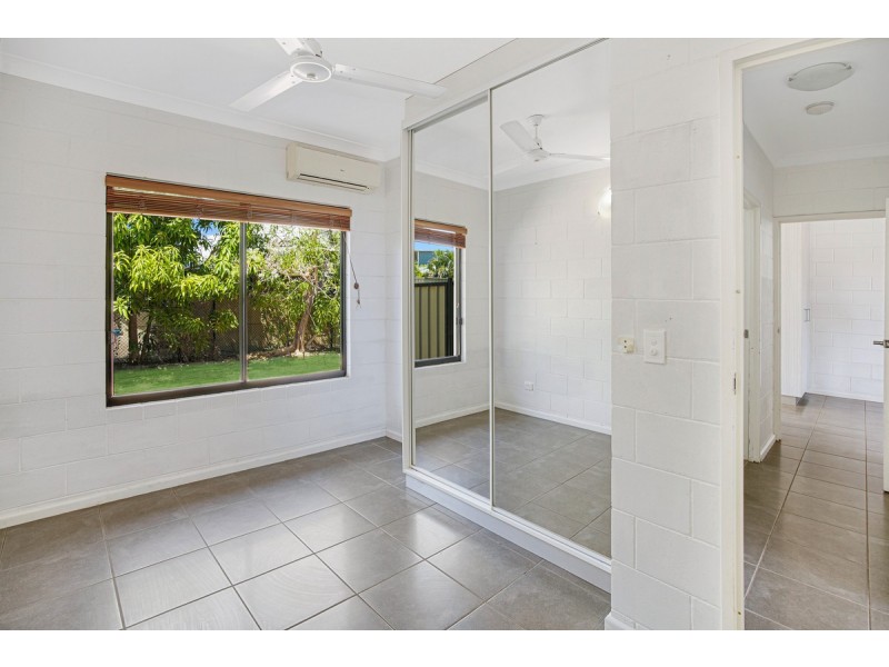 2/11 flinders Street, Johnston NT 0832