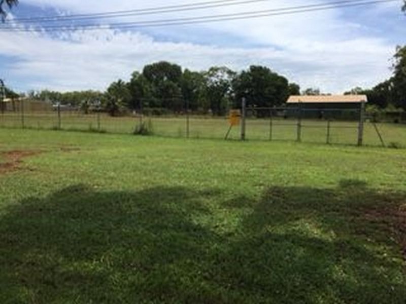 15 Woolley Court, Batchelor NT 0845