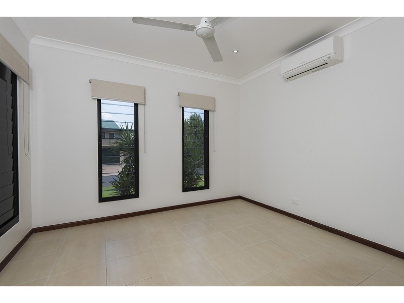 27 Villaflor Crescent, Woolner NT 0820
