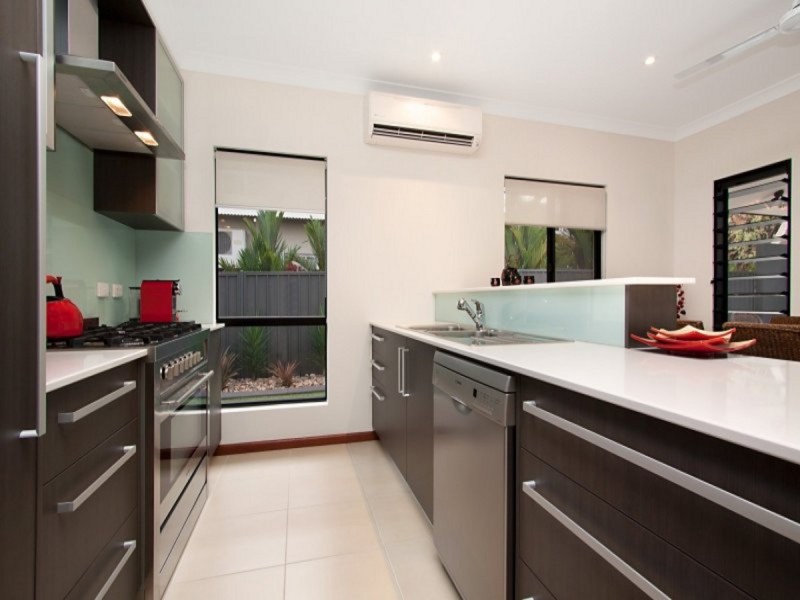 27 Villaflor Crescent, Woolner NT 0820