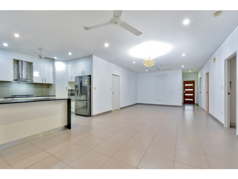 8 Warbird Street, Zuccoli NT 0832