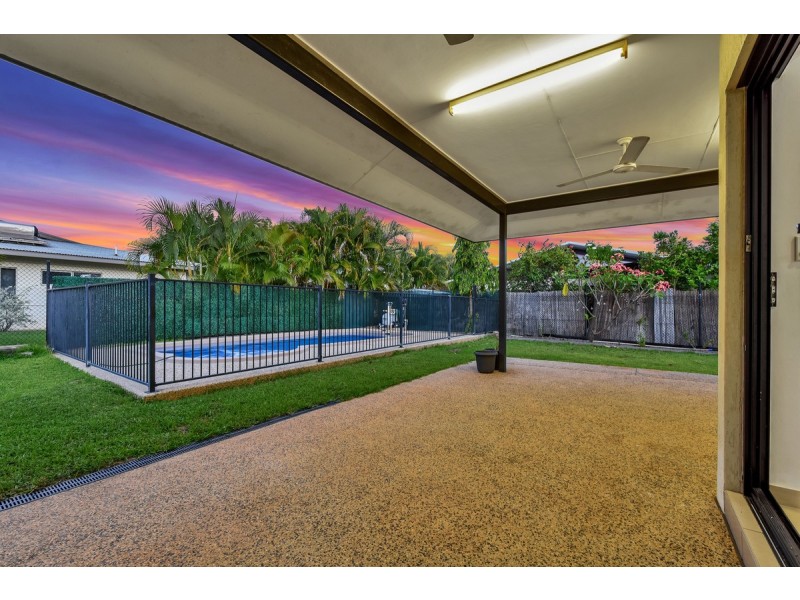 8 Warbird Street, Zuccoli NT 0832
