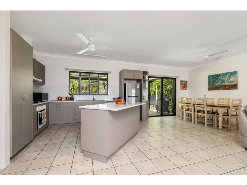 22 Catt Crescent, Farrar NT 0830
