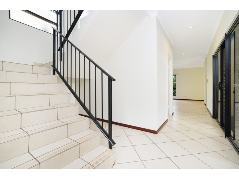 10 Villaflor Crescent, Woolner NT 0820