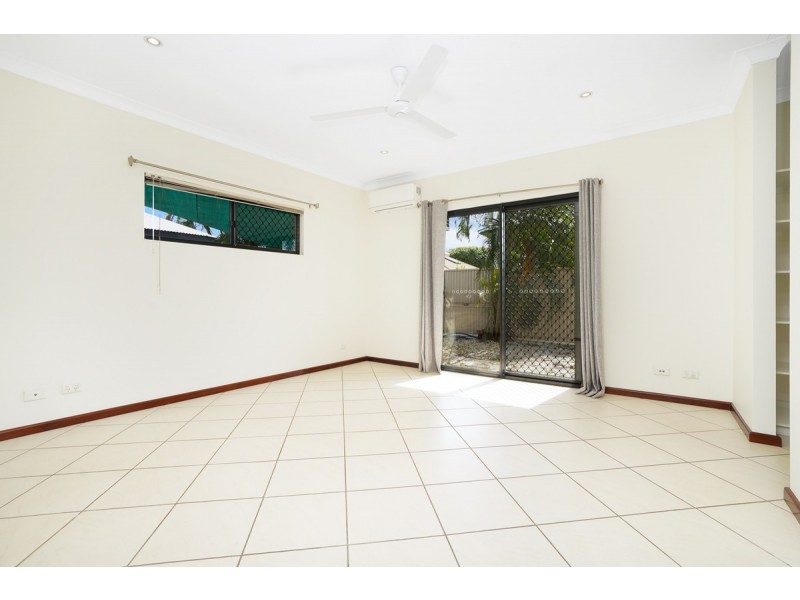 10 Villaflor Crescent, Woolner NT 0820