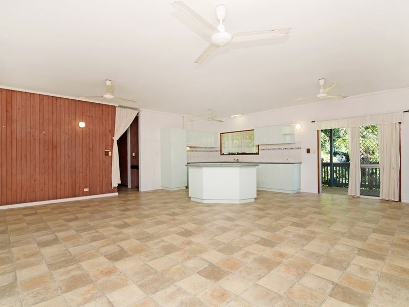 5 Bloodwood Circuit, Karama NT 0812