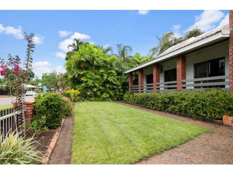 18 Darwent Street, Malak NT 0812