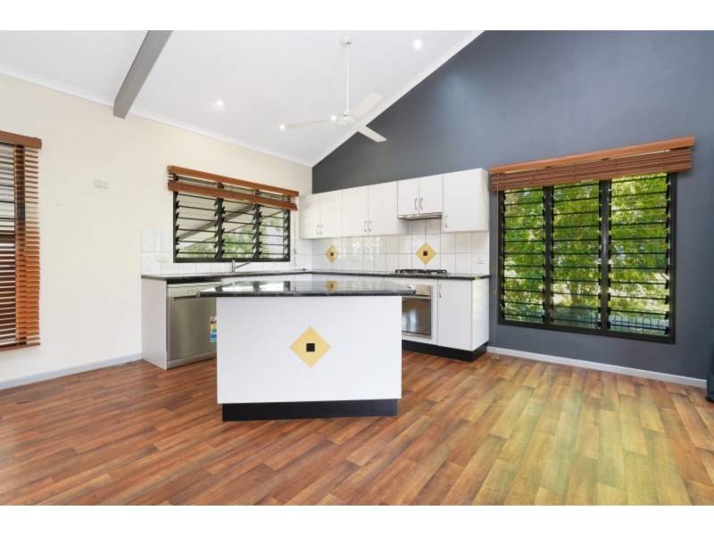 30 Yirra Crescent, Rosebery NT 0832