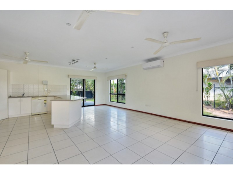 19 Richards Crescent, Rosebery NT 0832