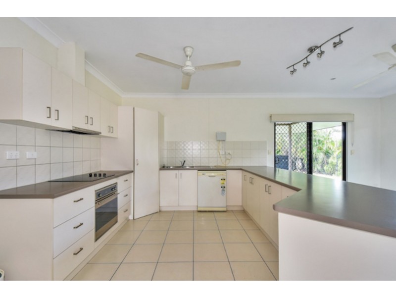 19 Richards Crescent, Rosebery NT 0832