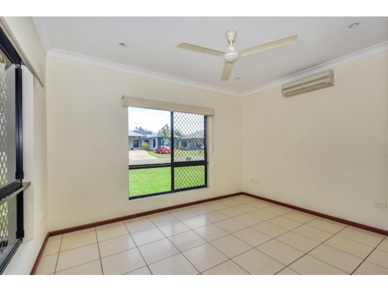19 Richards Crescent, Rosebery NT 0832