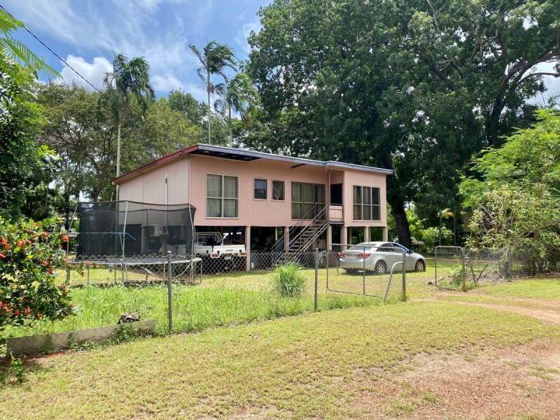 21 Mardango Crescent, Batchelor NT 0845
