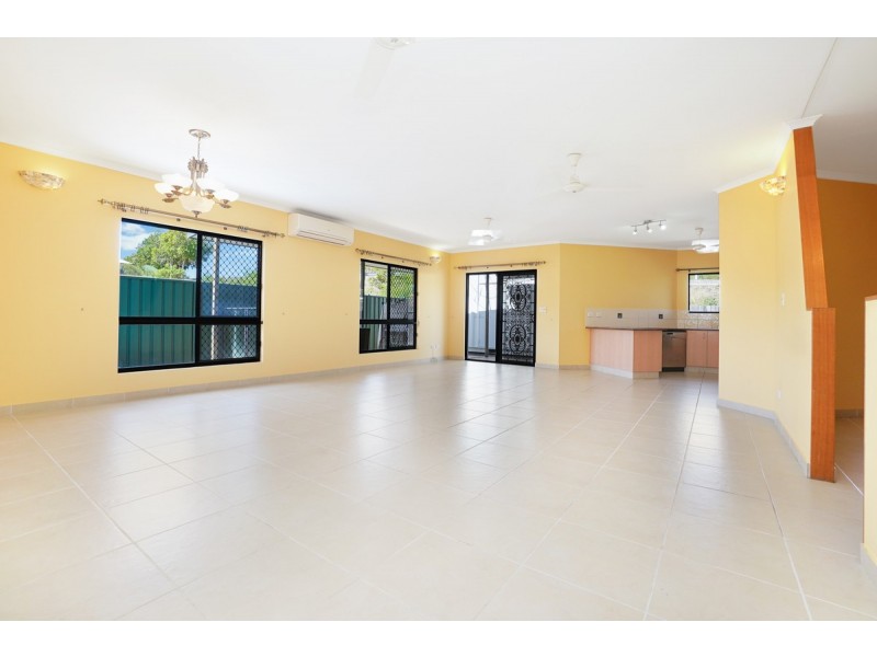 24 Trochus Crescent, Woolner NT 0820