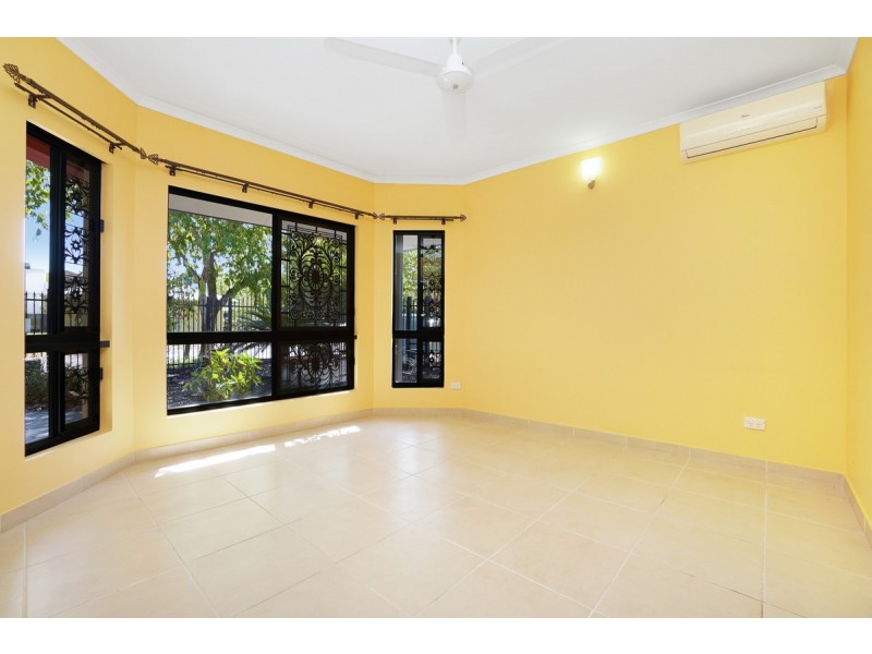 24 Trochus Crescent, Woolner NT 0820