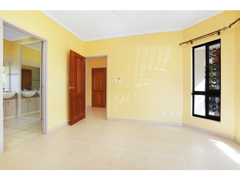 24 Trochus Crescent, Woolner NT 0820